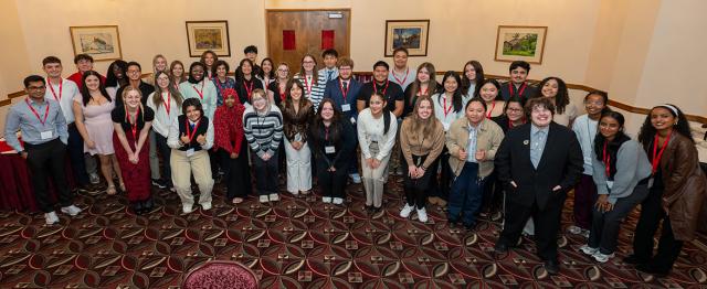 Large group of Kessler Scholars line up for a group photo